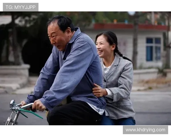 《叶落长安》：时代洪流中的温情与坚韧，一曲普通人的奋斗史诗